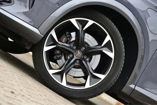 CUPRA Formentor (2023) thumbnail 6