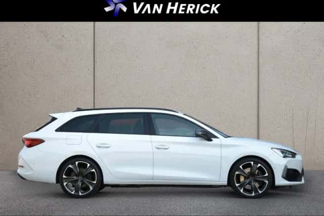 CUPRA Leon Sportstourer (2022) thumbnail 3