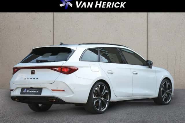CUPRA Leon Sportstourer (2022) thumbnail 4