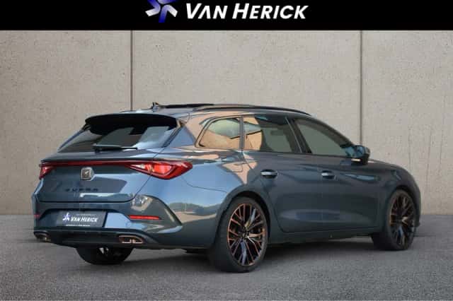 CUPRA Leon Sportstourer (2023) thumbnail 4