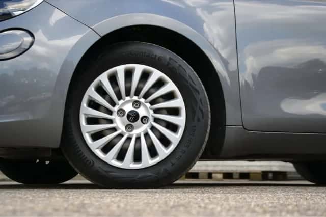 Fiat 500 (2022) thumbnail 6
