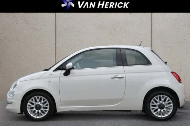 Fiat 500 (2018) thumbnail 2