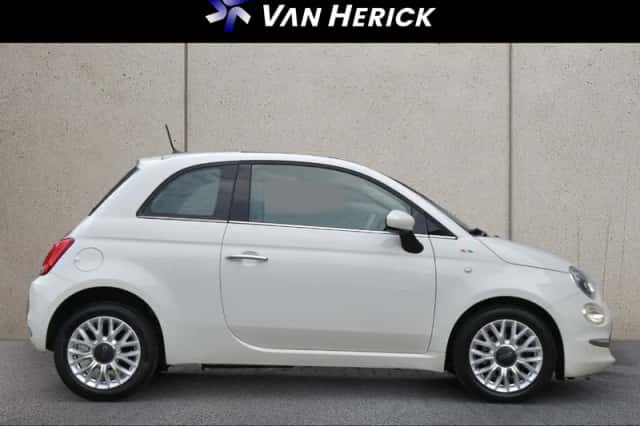 Fiat 500 (2018) thumbnail 3