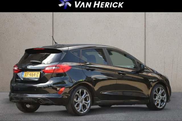 Ford Fiesta (2018) thumbnail 4