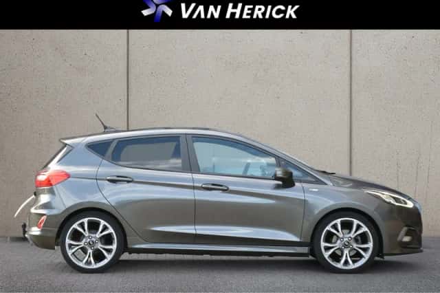 Ford Fiesta (2020) thumbnail 3