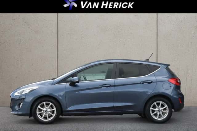 Ford Fiesta (2020) thumbnail 2
