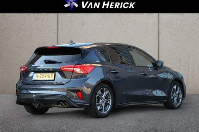Ford Focus (2020) thumbnail 4