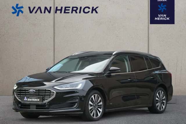 Ford Focus (2022) thumbnail 1