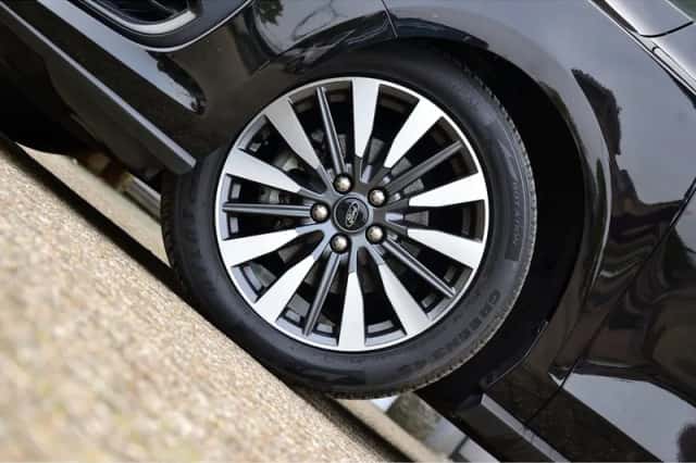 Ford Focus (2022) thumbnail 5