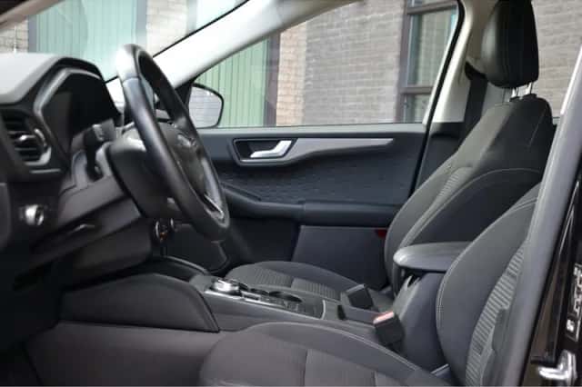 Ford Kuga (2021) thumbnail 6