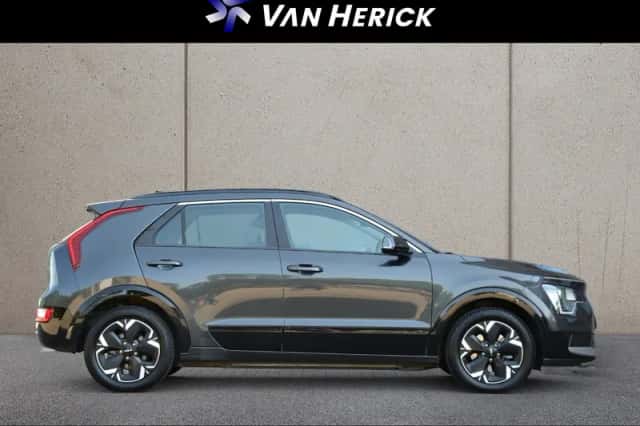 Kia Niro EV (2023) thumbnail 3