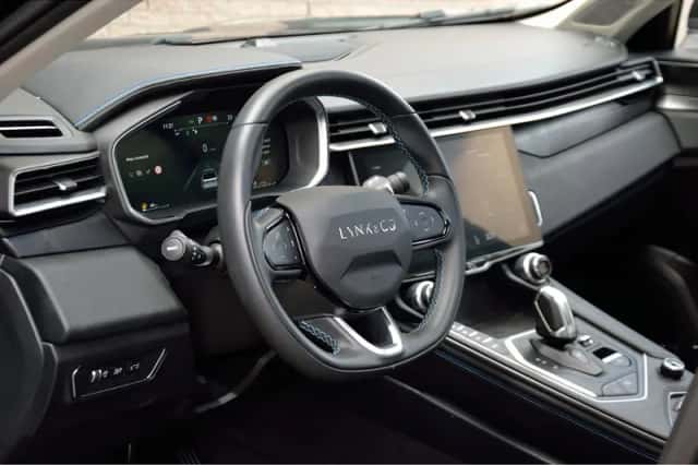 Lynk & Co 01 (2022) thumbnail 4