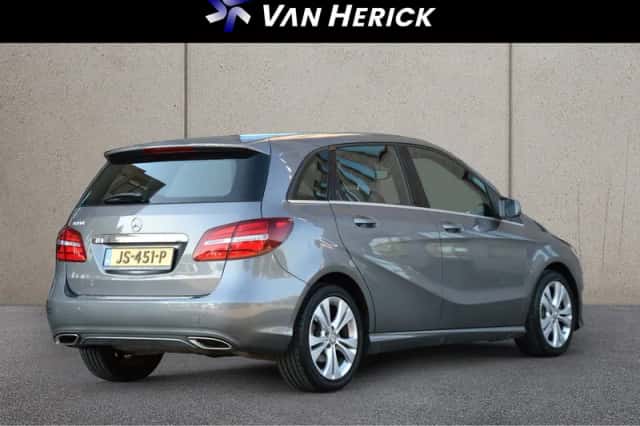 Mercedes-Benz B-Klasse (2016) thumbnail 4