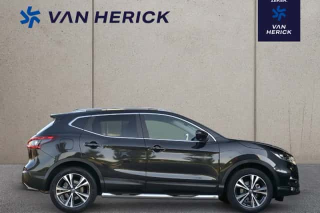 Nissan Qashqai (2018) thumbnail 2