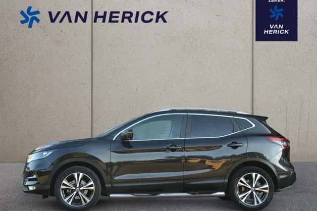 Nissan Qashqai (2018) thumbnail 3