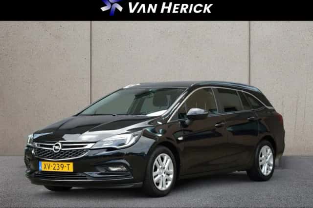 Opel Astra (2019) thumbnail 1