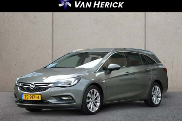 Opel Astra (2018) thumbnail 1