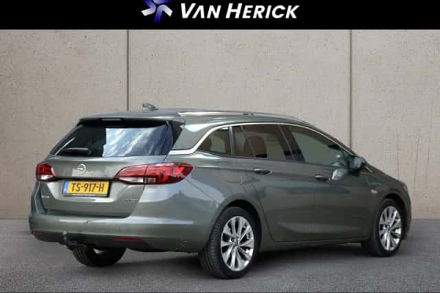Opel Astra (2018) thumbnail 4
