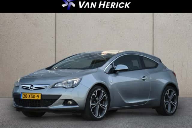Opel Astra (2012) thumbnail 1