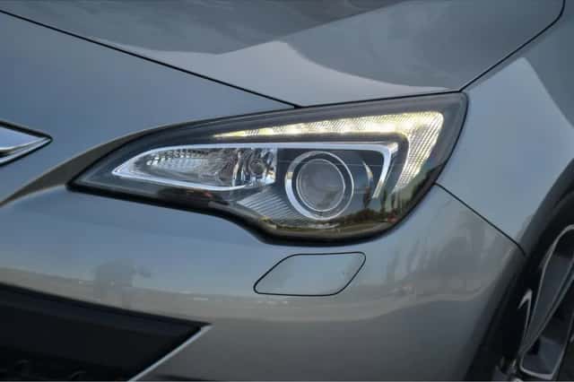 Opel Astra (2012) thumbnail 5