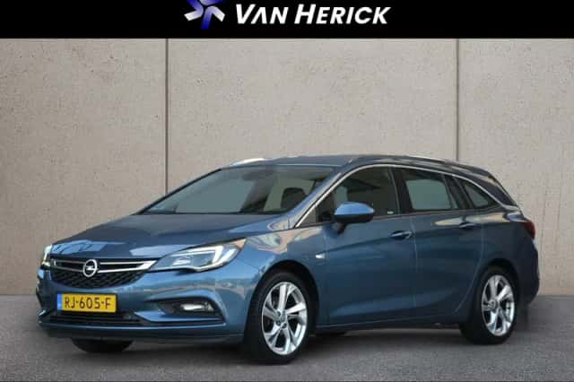 Opel Astra (2017) thumbnail 1