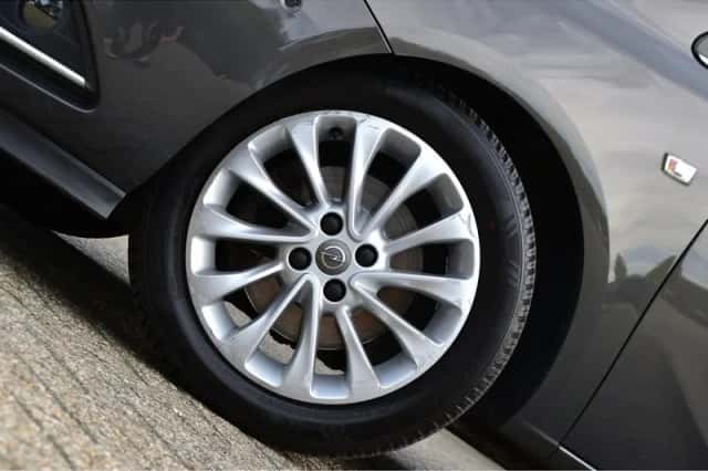 Opel Corsa (2015) thumbnail 5