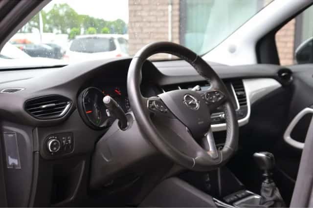 Opel Crossland X (2020) thumbnail 6