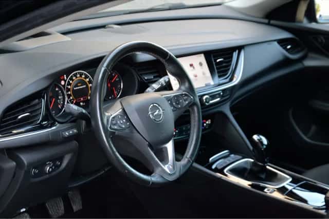 Opel Insignia (2017) thumbnail 5