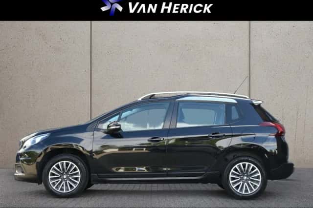 Peugeot 2008 (2018) thumbnail 2