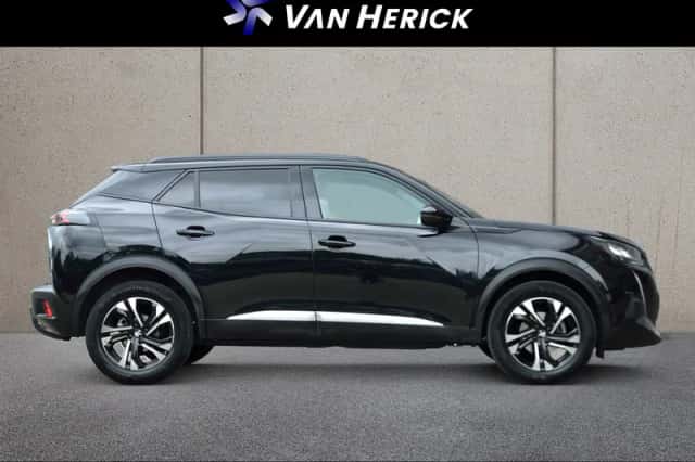 Peugeot 2008 (2020) thumbnail 3