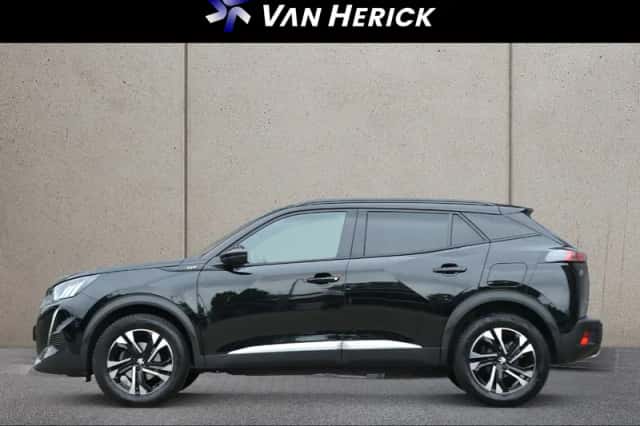Peugeot 2008 (2023) thumbnail 2