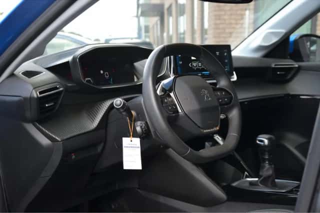 Peugeot 208 (2021) thumbnail 6