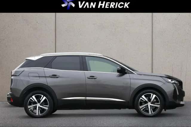 Peugeot 3008 (2023) thumbnail 3
