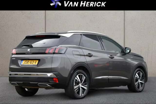 Peugeot 3008 (2023) thumbnail 4