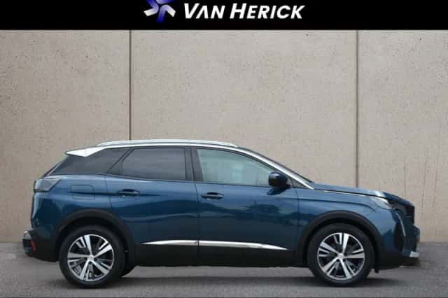 Peugeot 3008 (2021) thumbnail 3