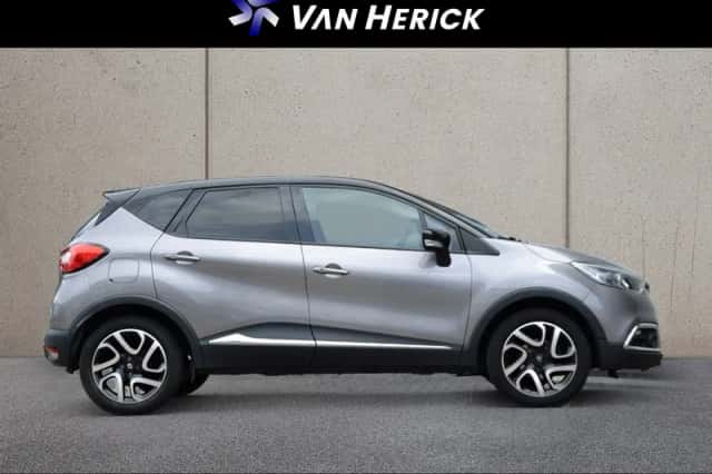 Renault Captur (2015) thumbnail 3
