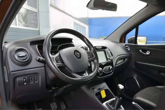 Renault Captur (2017) thumbnail 6