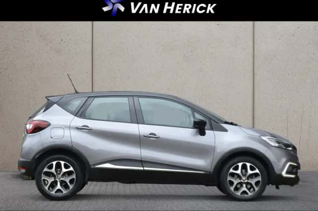 Renault Captur (2017) thumbnail 3