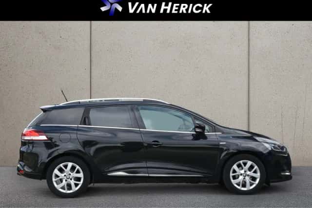 Renault Clio (2019) thumbnail 3