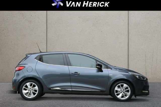 Renault Clio (2017) thumbnail 3