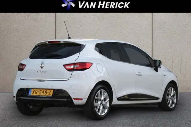 Renault Clio (2019) thumbnail 4