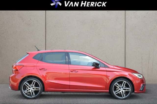 SEAT Ibiza (2018) thumbnail 3