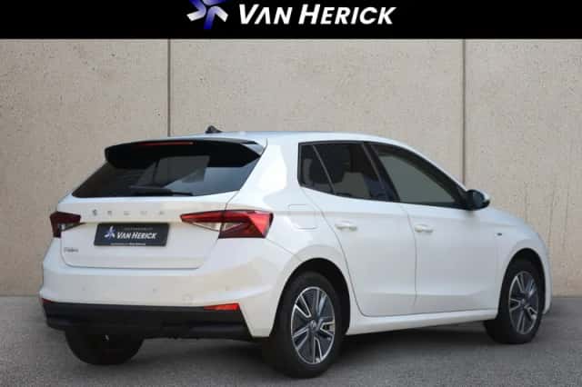 Škoda Fabia (2023) thumbnail 4
