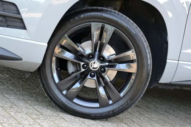 Škoda Karoq (2019) thumbnail 5