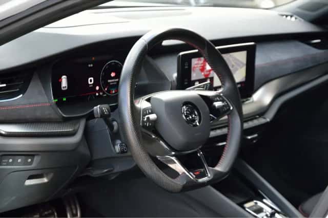 Škoda Octavia (2021) thumbnail 5