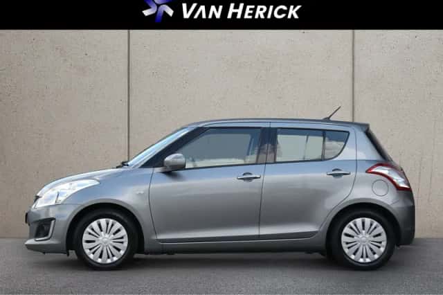 Suzuki Swift (2015) thumbnail 2