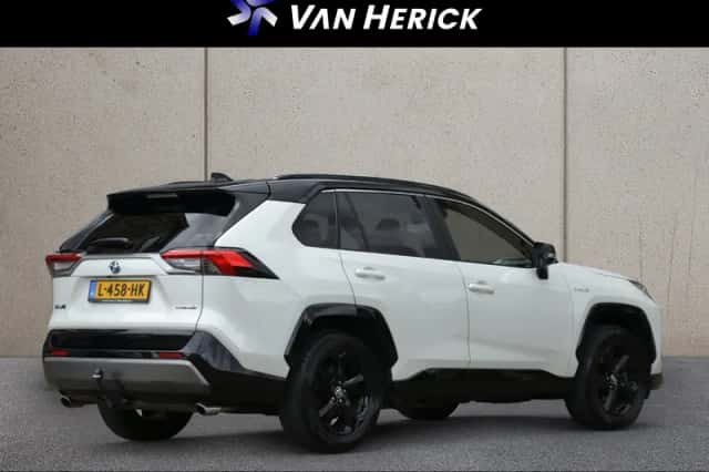 Toyota RAV4 (2019) thumbnail 4