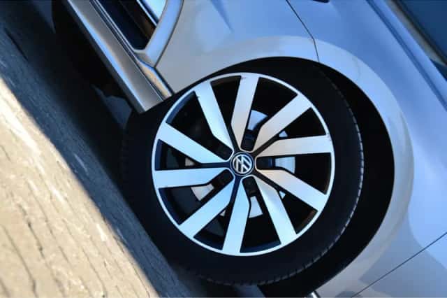 Volkswagen Passat (2017) thumbnail 6