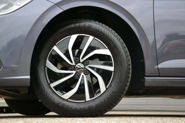 Volkswagen Polo (2022) thumbnail 5