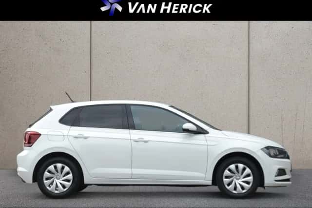 Volkswagen Polo (2018) thumbnail 3